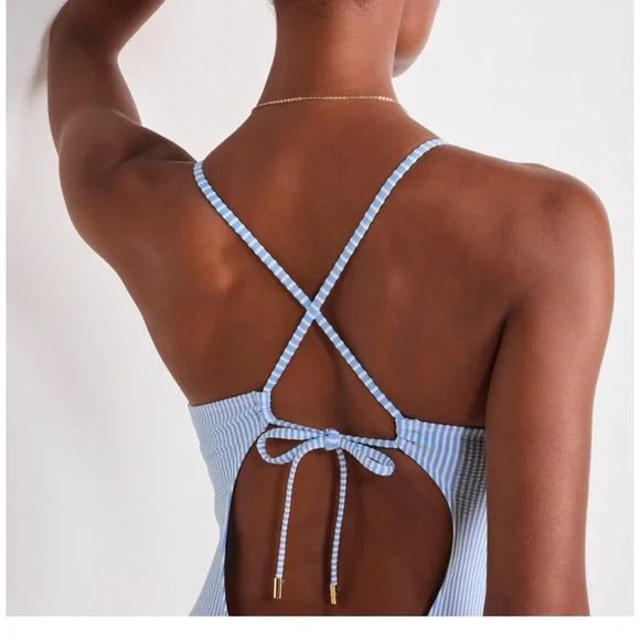 NWT Vineyard Vines Light Blue One-Piece Swimsuit in Cornflower - Picture 2 of 6